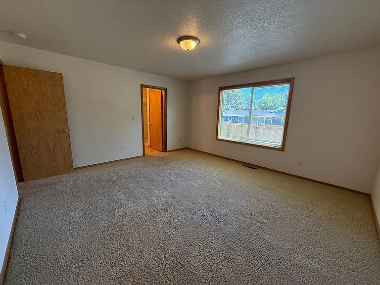 20591 Conifer Ave — Photo 17