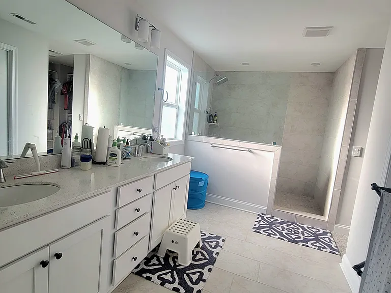 112 Roundview Ct — Photo 14