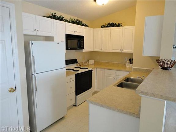 5th image of 3733-3A Morris Farm Dr