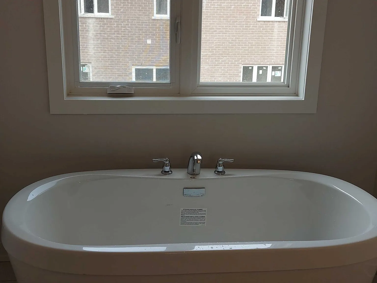 4 bed, $3,100 — Photo 4