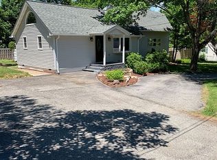 406 Biglow Dr, Highland Lakes, NJ 07422