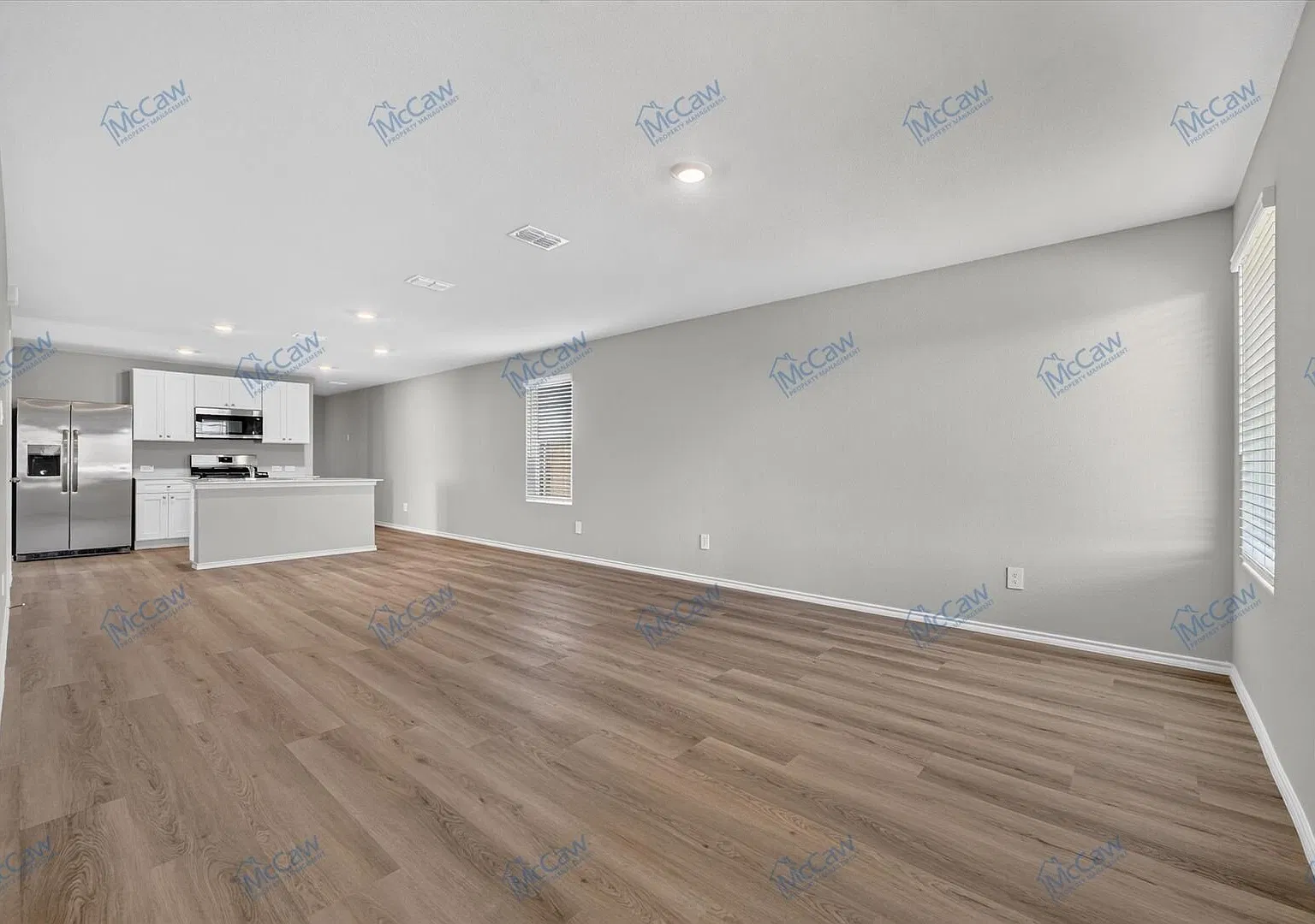 Brand New Home - Immediate Move-In — Photo 4