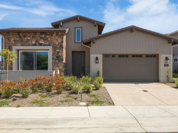 7845 La Mesa Summit Dr, La Mesa, CA 91941