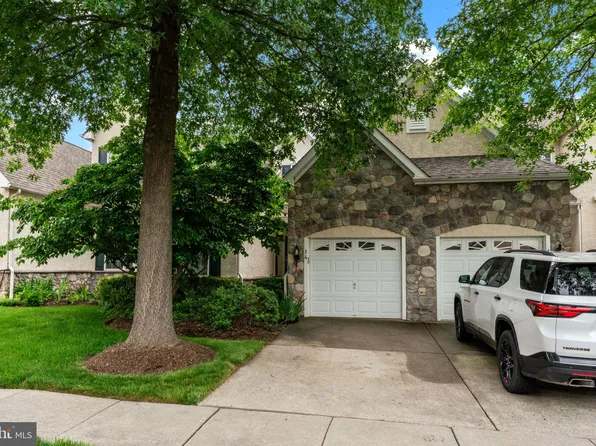 14 McConkey Dr, Washington Crossing, PA 18977