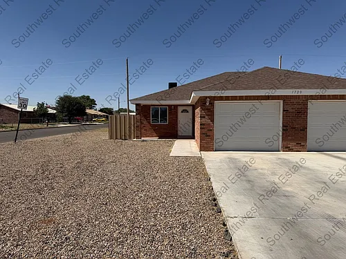 1720 W 12th St Photo 1