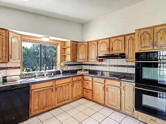 5th image of 26 W Willard Rd