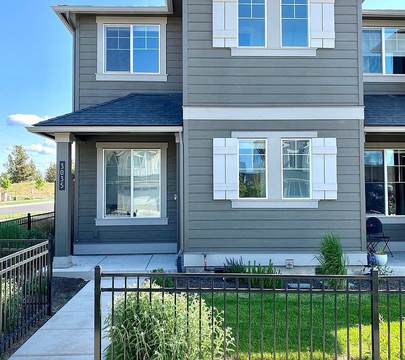1st image of 3035 NE Red Jasper Pl