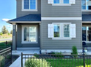 3035 NE Red Jasper Pl, Bend, OR 97701