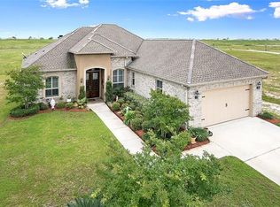 784 Lakeshore Village Dr, Slidell, LA 70461