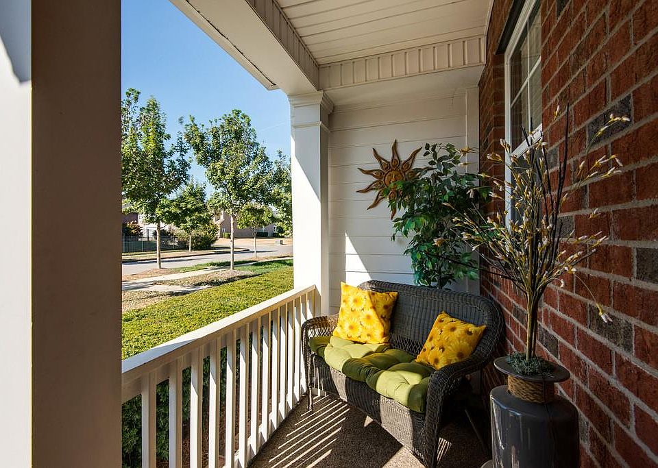 2nd image of 256 Pennystone Cir