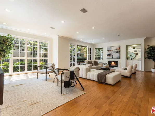 133 S Oakhurst Dr APT 104, Beverly Hills, CA 90212