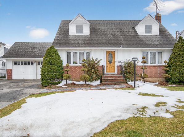 112 Wentworth Ave