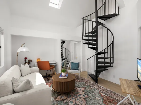 910 1/2 Nowita Pl, Venice, CA 90291