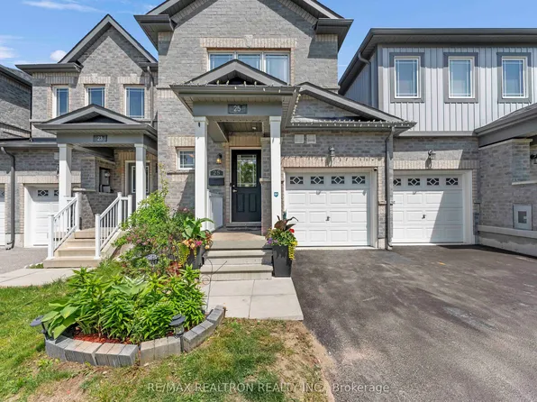 25 Robinson St, Barrie, ON L4N 3J1