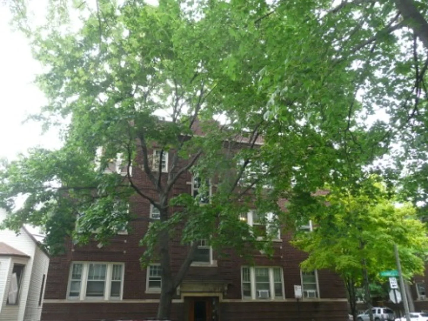 Just Remodeled! Lovely Roscoe Village! (Video Tour) — Photo 3