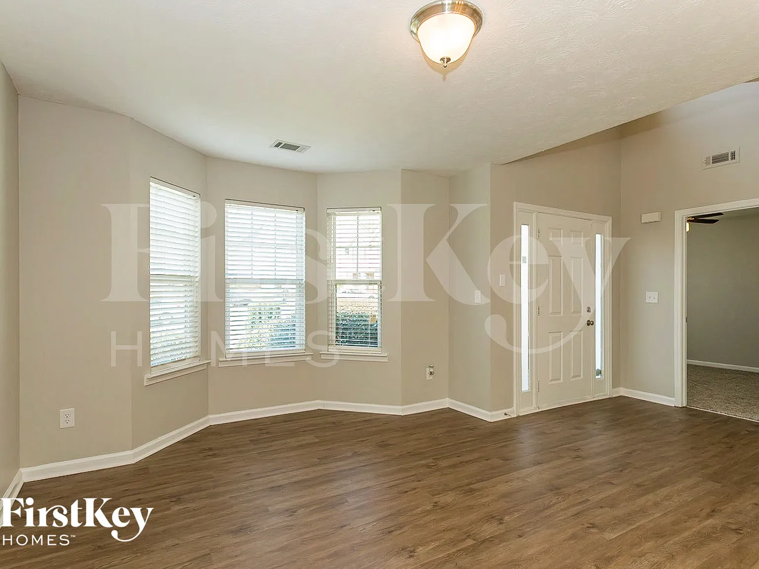 5 bed, 4.0 bath, 3506 sqft, $2,945 — Photo 3