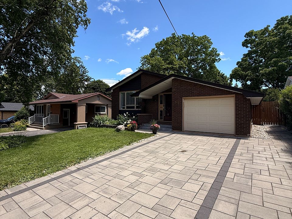 1st image of 31 Brenlyn Ct
