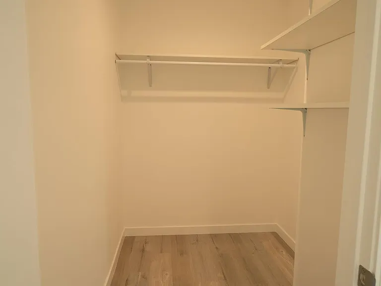 21863 Woodland Crest Dr — Photo 10