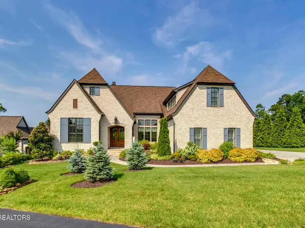 1270 Shadow Hill Dr, Lenoir City, TN 37772