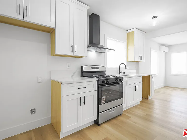 4555 Acacia Ave — Photo 13
