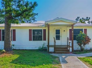 302 N Main St, Ector, TX 75439