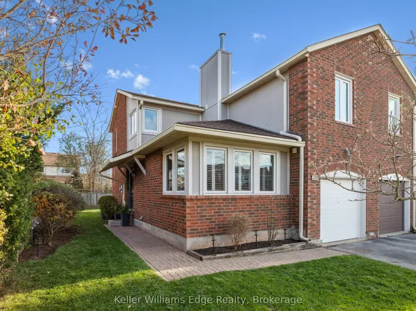 2269 Margot St, Oakville, ON L6H 3M6