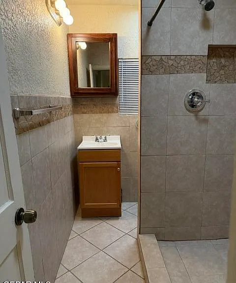 401 Ramona Ave — Photo 7