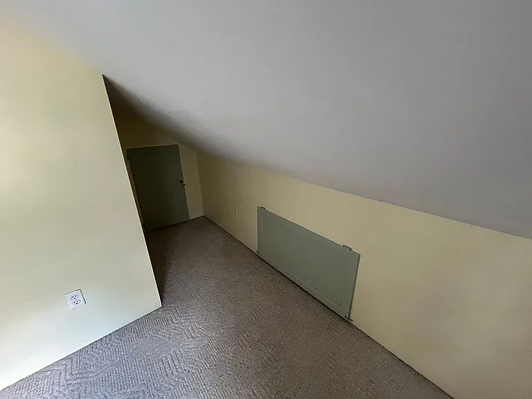 2461 Lyndhurst Ave — Photo 35