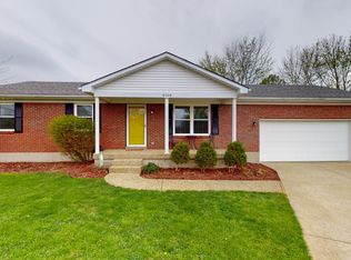 4504 Breton Ct, Louisville, KY 40229