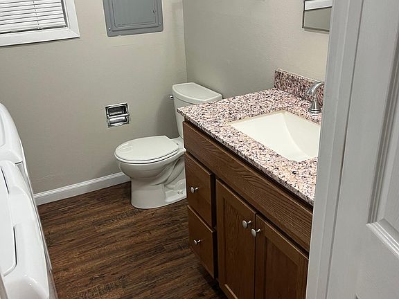 5th image of 605 Sherman Ave #605