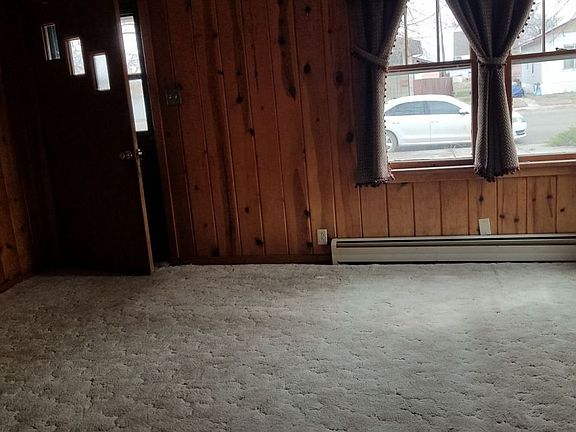 4th image of 721 N Custer Ave