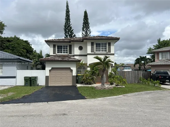 1387 SE 10th St, Homestead, FL 33035
