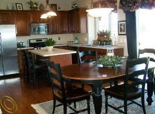 6224 Amber Ln, Grand Blanc, MI 48439