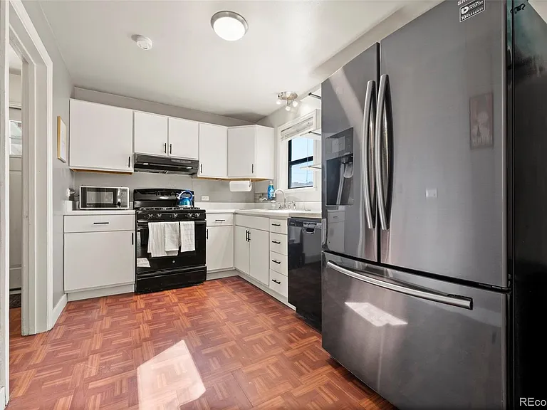 364 Meade St — Photo 10
