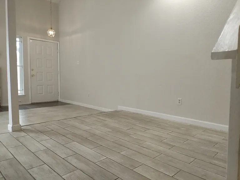 13016 Wirevine Ln — Photo 6