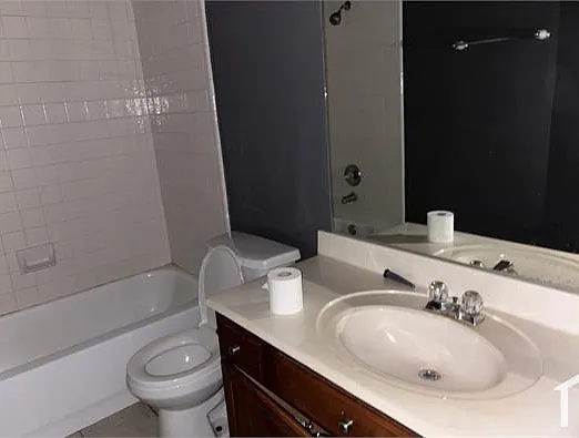 3 bed, 1711 sqft, $2,200 — Photo 4