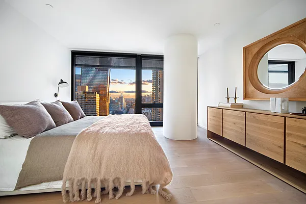 Sold by Corcoran | media 8