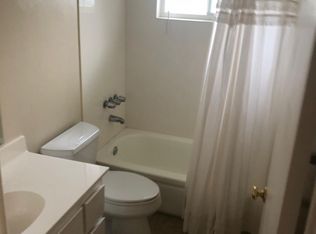 960 Evelyn Ln, Sacramento, CA 95864