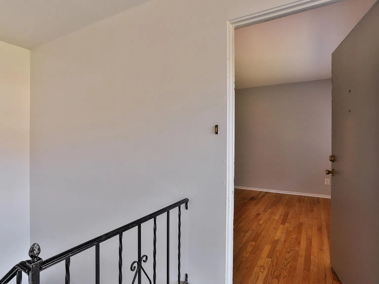 2 bed, $1,095 — Photo 4