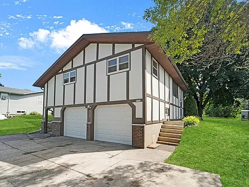 5131 Lakewind Dr #1 Photo 1