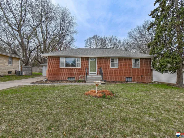 6401 Cleveland Ave, Lincoln, NE 68507