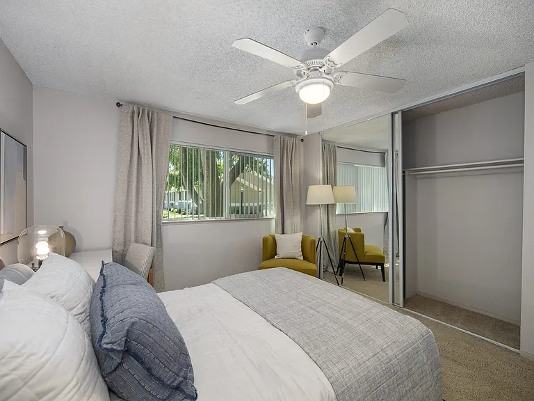 Pinecrest Apartments — Photo 8