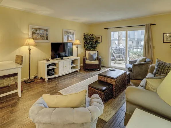 31 S Forest Beach Dr APT 4, Hilton Head Island, SC 29928