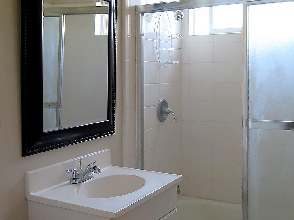 1st image of 10226 Beardon Dr APT 2