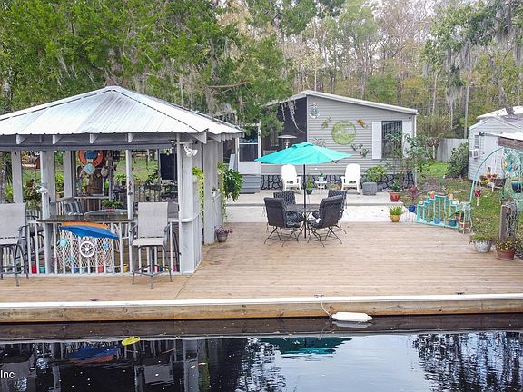 3rd image of 178 WATERWAY Avenue