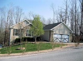 160 Queensberry Dr, Branson West, MO 65737