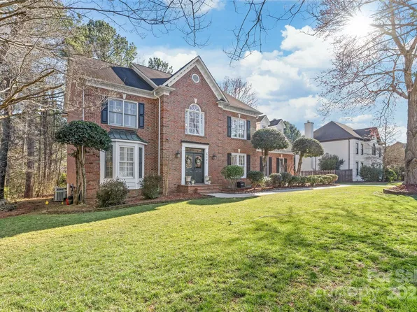 5101 Belicourt Dr, Charlotte, NC 28277