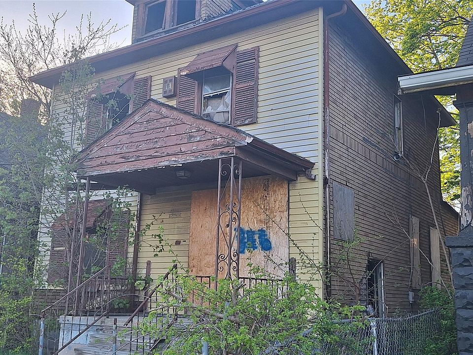 1st image of 352 Highland St