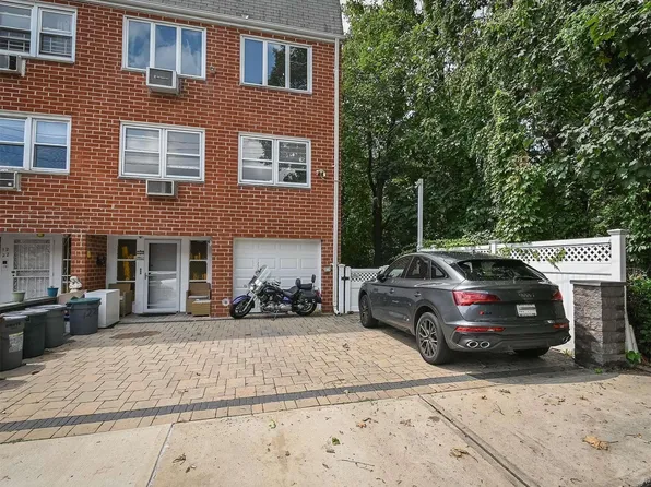 12-20 118th Street, College Point, NY 11356