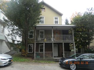 1444 2nd St, Rensselaer, NY 12144